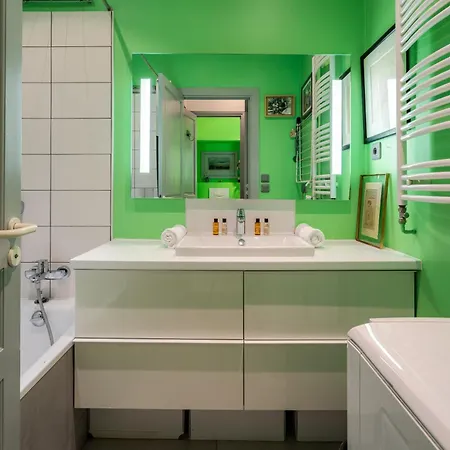 Veeve - Playful Atelier Paris