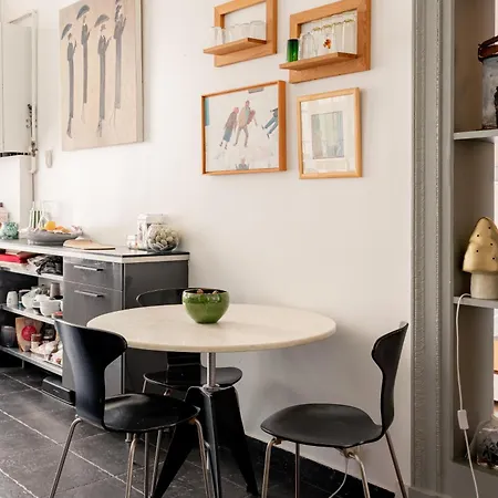 Veeve - Playful Atelier *