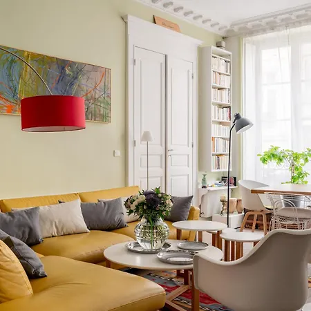 Veeve - Playful Atelier Paris